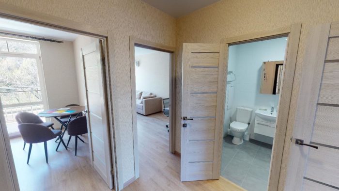 Holiday-House-05142021_122400