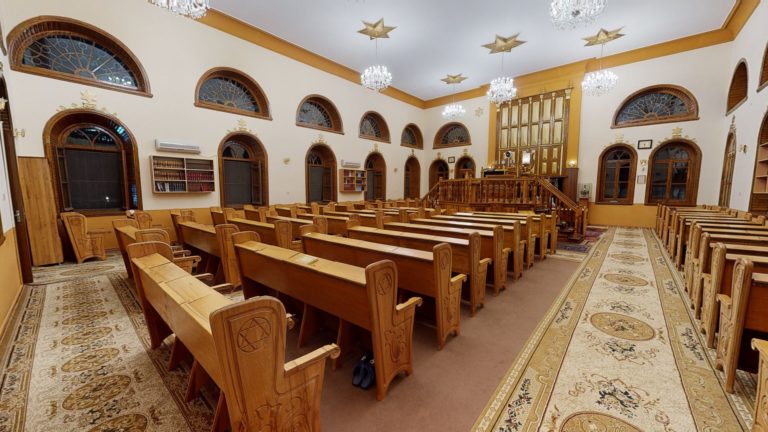 Шестикупольная синагога