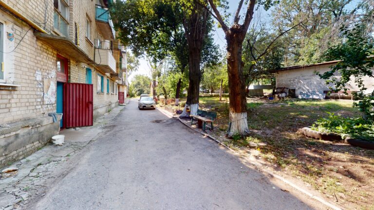 Морозова 30